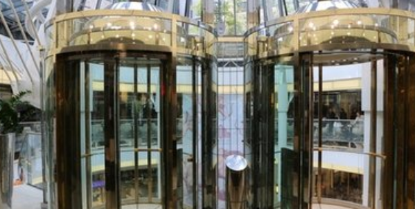 智慧电梯系统-商场-小区-办公楼.png